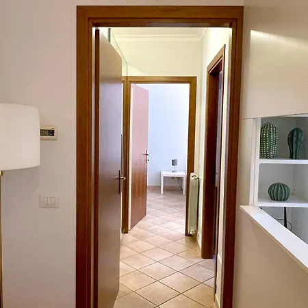 Venus - Charming With Patio - Santa Barbara